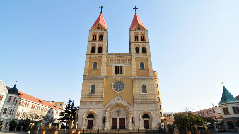 Tradição versus modernidade: Jose Eduardo De Oliveira e Silva explora os caminhos da Igreja Católica diante das transformações do século XXI.