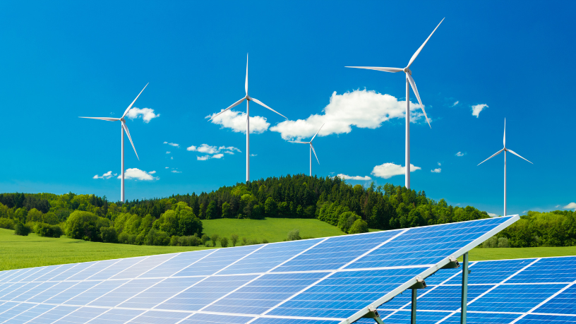 Com Felipe Schroeder dos Anjos, entenda como a transição energética no Brasil influencia projetos de engenharia e a dinâmica da economia.