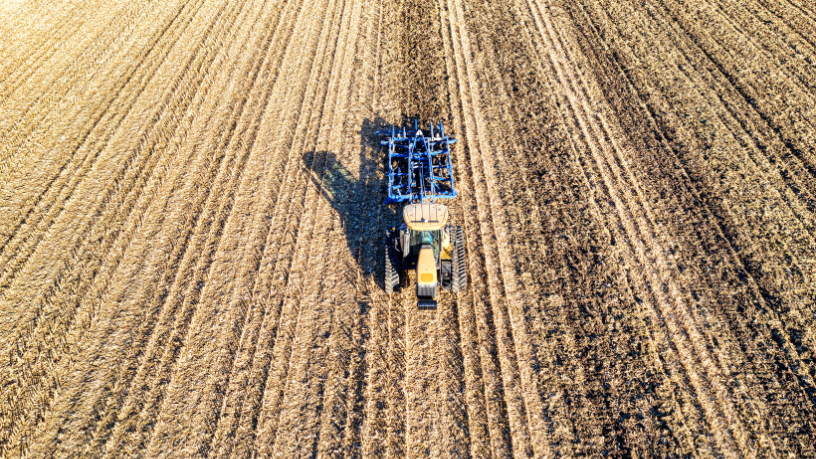 Ao observar diferentes realidades produtivas no país, Alfredo Moreira Filho pontua os principais desafios da produção agrícola e o que eles indicam sobre o futuro do agronegócio brasileiro.